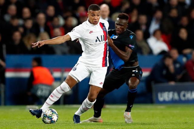 中国篮协官方:周琦加盟广东队 赵睿加盟新疆队